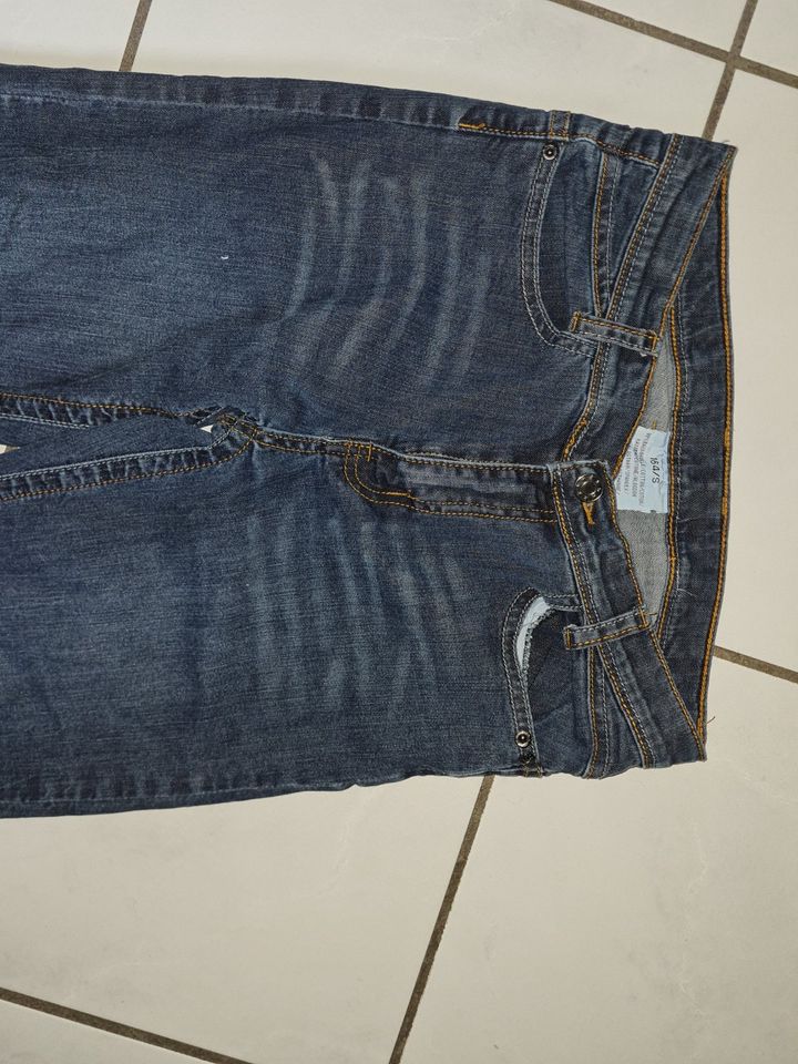 Jeans gr 164 dunkelblau in Gladbeck