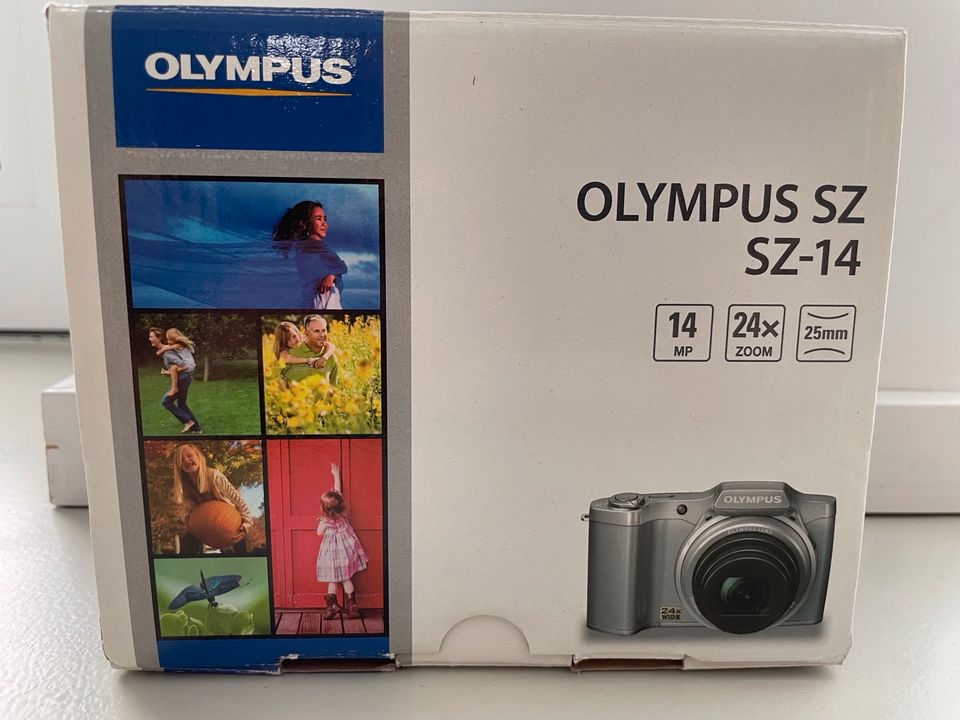 Olympus Digitalkamera SZ-14 in Duisburg