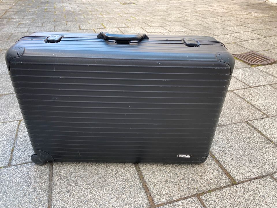 RIMOWA   Rollkoffer XL 78x53x26 schwarz in München