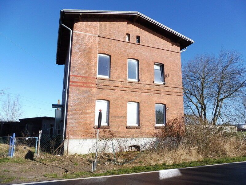 Wohnhaus mit 2 Wohneinheiten in Alleinlage Nähe Stralsund *Provisionsfrei* in Sundhagen