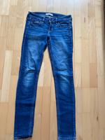 Hollister blaue Jeans Gr. 35/31 Hessen - Altenstadt Vorschau