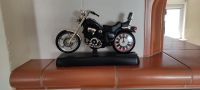 Modell Harley Davidson mit Uhr Hessen - Homberg Vorschau