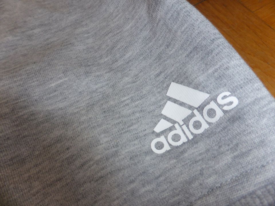 Adidas Crop Shirt Gr. S 34-36 in sehr gutem Zustand (200) in Bohmte