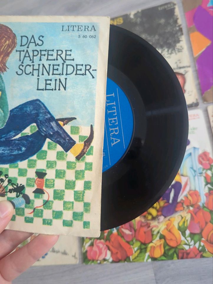 7 Schallplatten Vinyl 8 Märchen 7 Zoll Litera Singles Hörspiel in Velbert