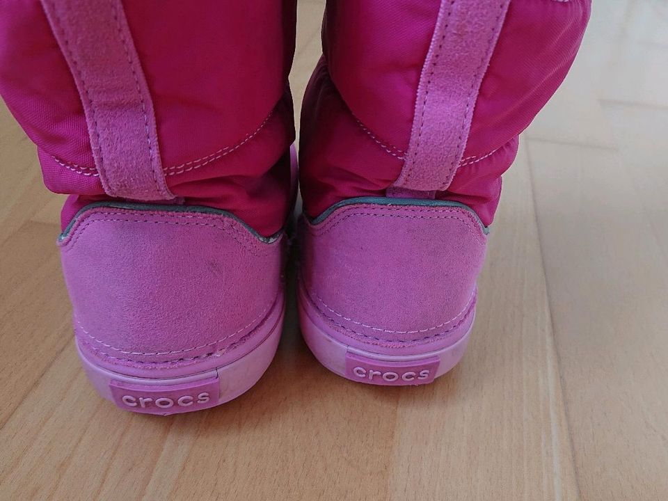 Crocs Mädchen Winterstiefel Gr.29/30,c12,pink,Lodgepoint,SnowBoot in Oldenburg