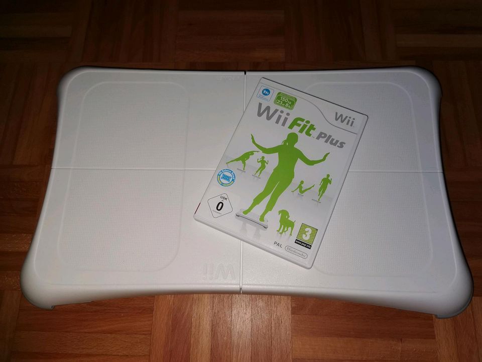 Wii Balance Board und Wii fit Plus in Lahr (Schwarzwald)