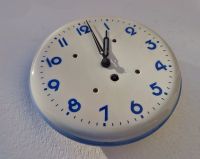 Porzellan Bauhaus Uhr, mechanische Design Uhr, 20er Jahre, Baden-Württemberg - Tiefenbronn Vorschau