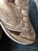 Verkaufe Guess Sneakers Gr 41 Niedersachsen - Bad Pyrmont Vorschau