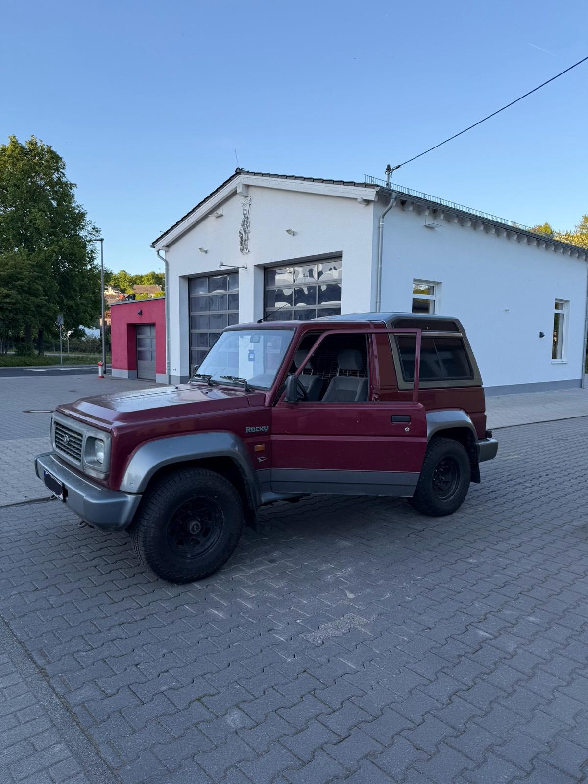 Abbildung des Autos Daihatsu Rocky,Rugger,Fo…