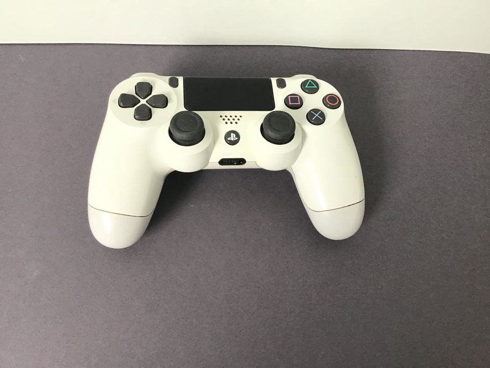 PS4 Controller weiß in Marl