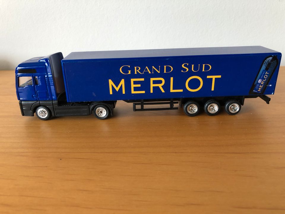 Colani Werbe-Truck Carolinen Modell-LKW MB 1:100 Limit. Auflage in Detmold