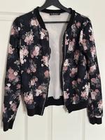 Jacke mit Blumenprint Brandenburg - Bernau Vorschau