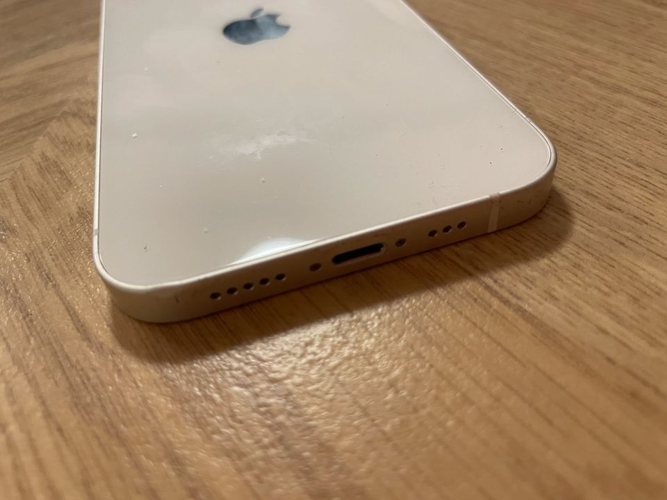 Apple iPhone 12 64GB in Backnang
