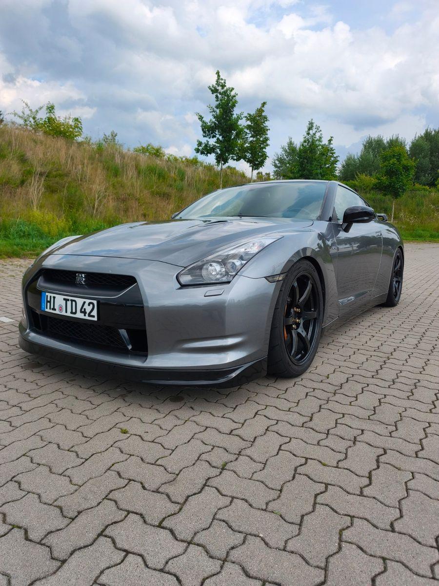 Abbildung des Autos Nissan GT-R 3.8l -