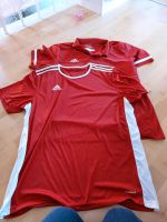 2 Adidas Shirts rot, xl, gebraucht Hessen - Limeshain Vorschau