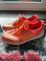 Adidas Sportschuhe Schuhe Gr. 41,5 Bayern - Velburg Vorschau