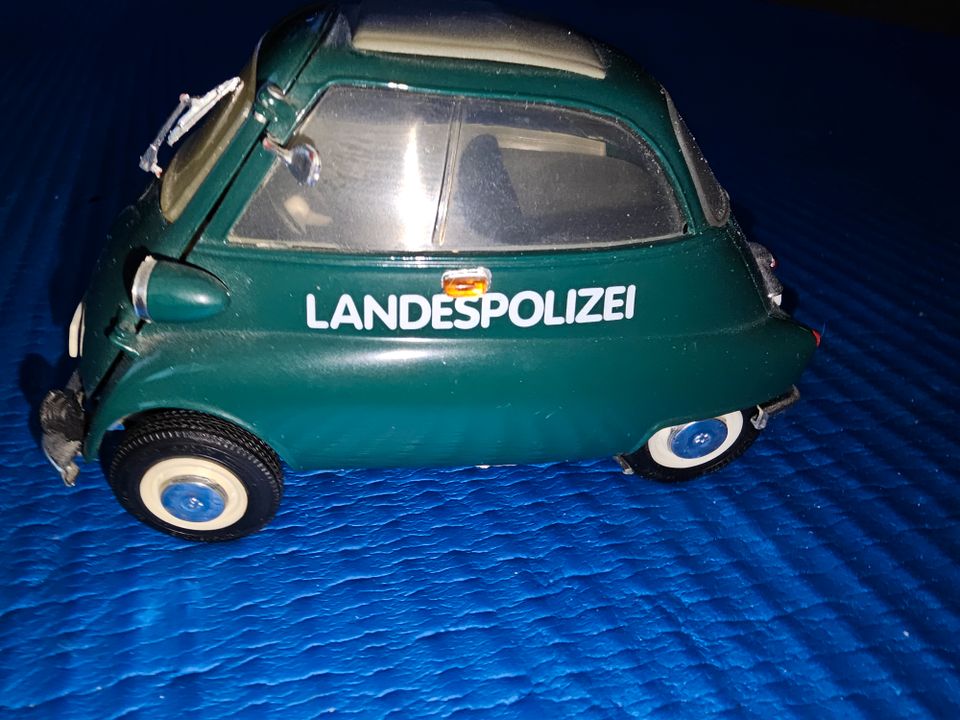 Revell 08911 BMW Isetta 250 Landespolizei 1:18 in Süßen