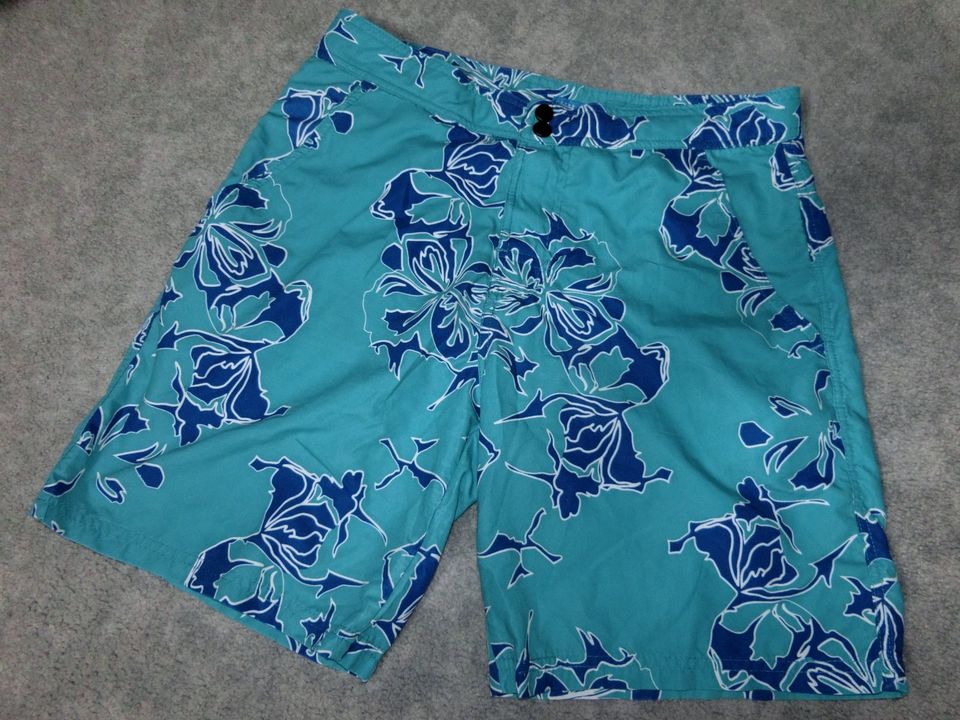 Damen Beach Shorts 34 XS 36 S Maße Boardshorts RV Taschen blau in Dettingen an der Iller