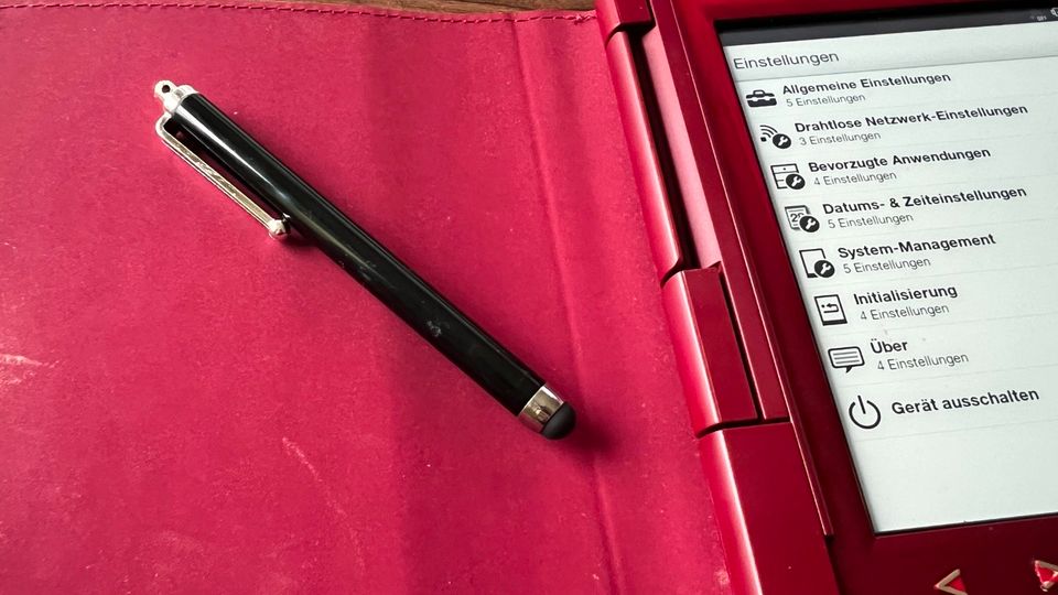 Sony eReader PRS-T2 rot mit Hülle und Licht + Bedienstift in Bocholt