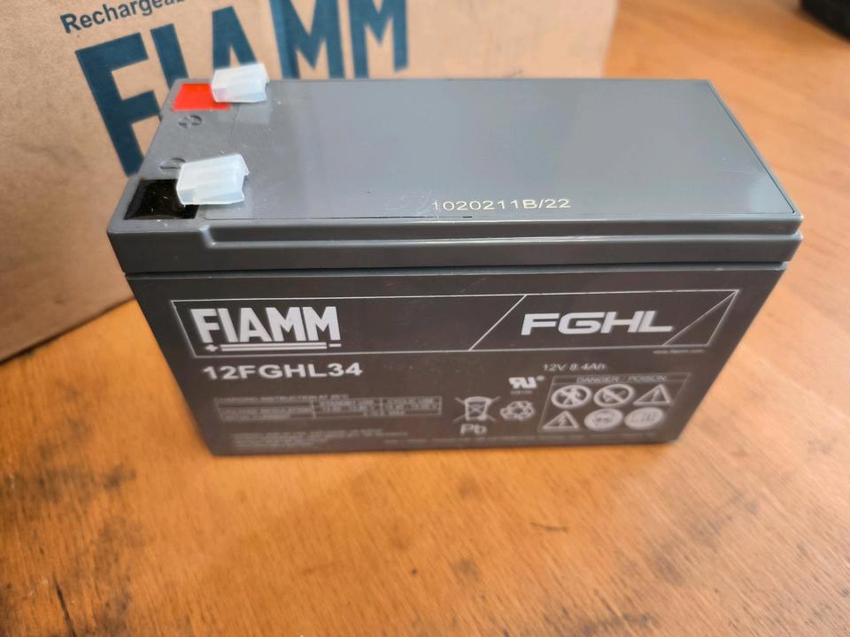 Simson s50 s51 s70 12v Batterie Blei Akku Flamm 12fghl34 8,4ah in Wittstock/Dosse