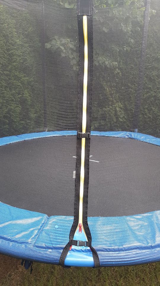 Trampolin 2,74m Kinetic mit Leiter und neuem Sicherheitsnetz in Bornheim