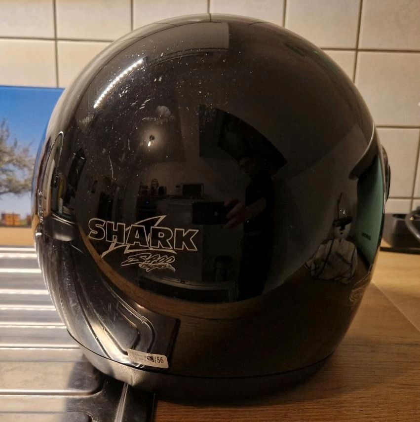 Shark Motorradhelm schwarz S400 Helm S 400 (56) in Mayen