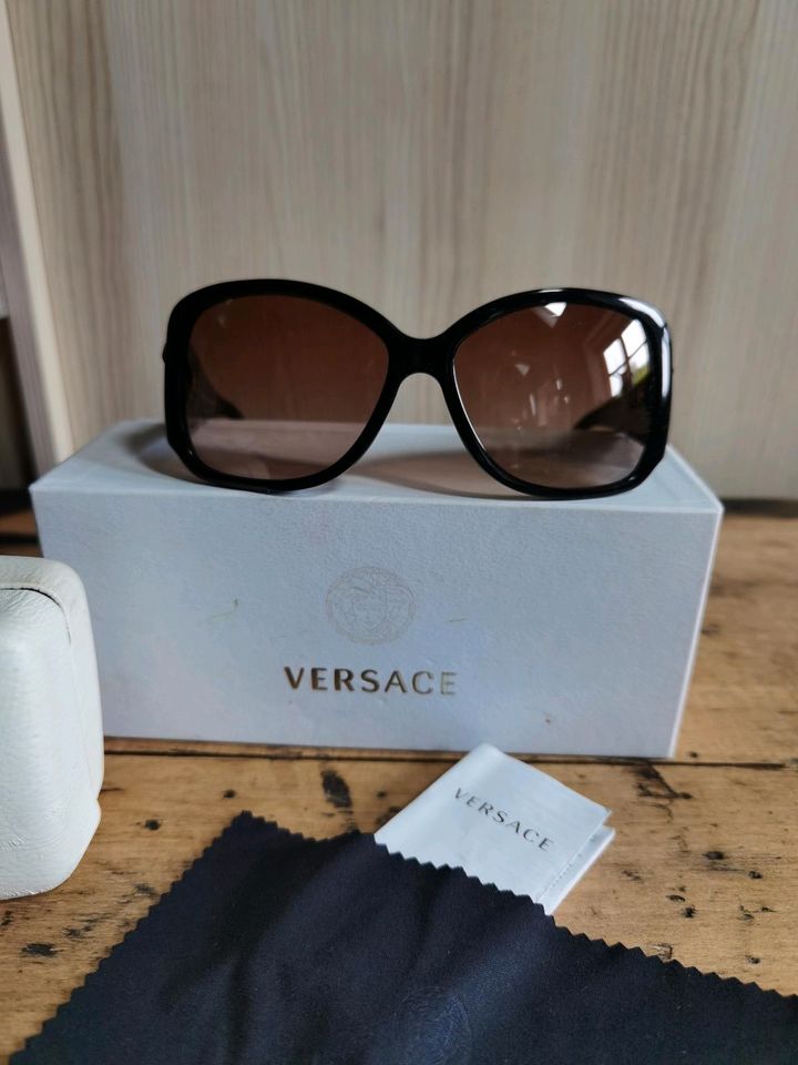 VERSACE Sonnenbrille in Hohenwestedt