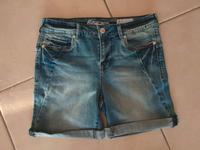 Kurze Jeanshose / Shorts - Gr. 36 Baden-Württemberg - Korntal-Münchingen Vorschau