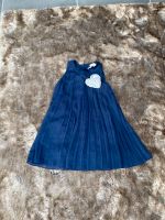 Kleid Sommer 104 H&M blau chick Hochzeit Feier Blume Nordrhein-Westfalen - Frechen Vorschau