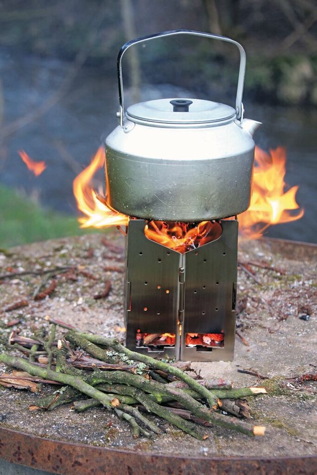 SUCHE: Künzi Magic Flame NG bzw. NG+ Hobo Outdoor Kocher Bushbox in Köln