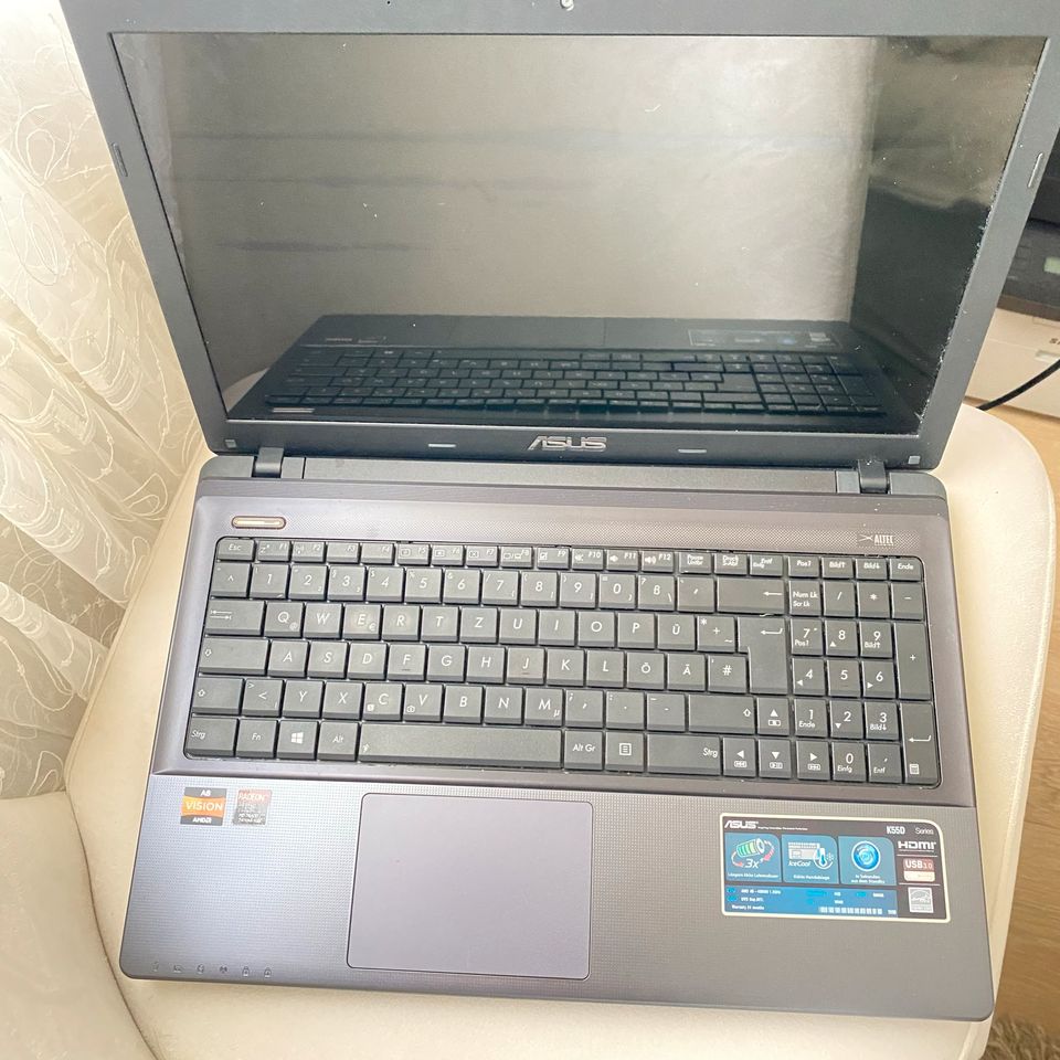 Laptop ASUS K55D in Reutlingen