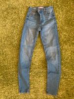 Jeans vom Bershka. Nur Abholung. Hessen - Eichenzell Vorschau
