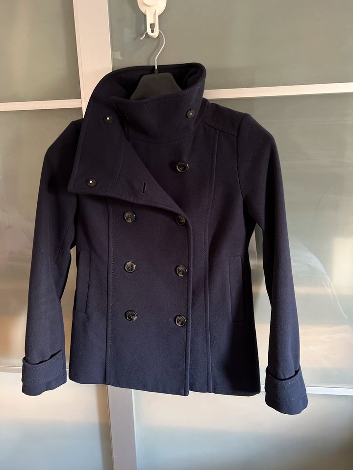 H&M, Jacke, Mantel, Kurzmantel, Fleecejacke, Gr. 38 in Troisdorf