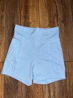 Damen Shorts pants Stradivarius Gr.M Sachsen-Anhalt - Unseburg Vorschau