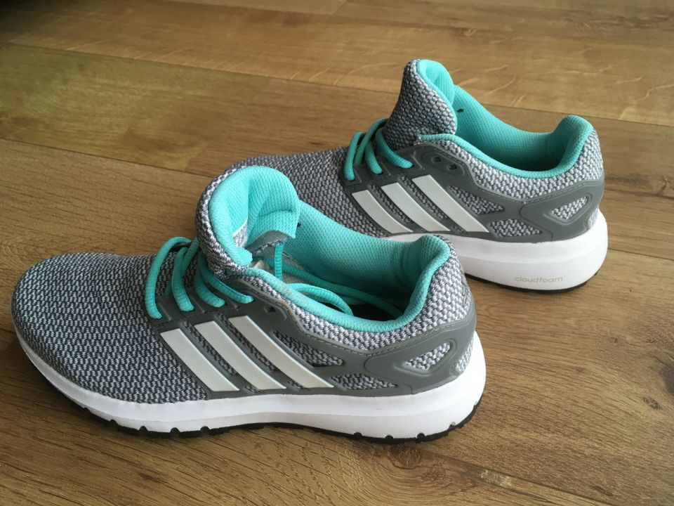 Adidas Sport-/ Freizeitschuh Damen in Kirn