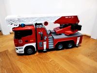 Bruder Fahrzeuge Scania Feuerwehr mit Drehleiter 03591 Dortmund - Brackel Vorschau