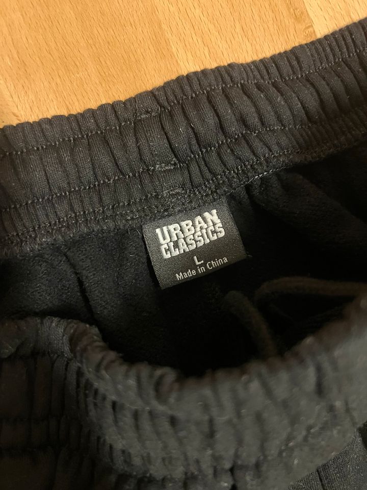 Urban classics Jogginghose schwarz Gr.L in München