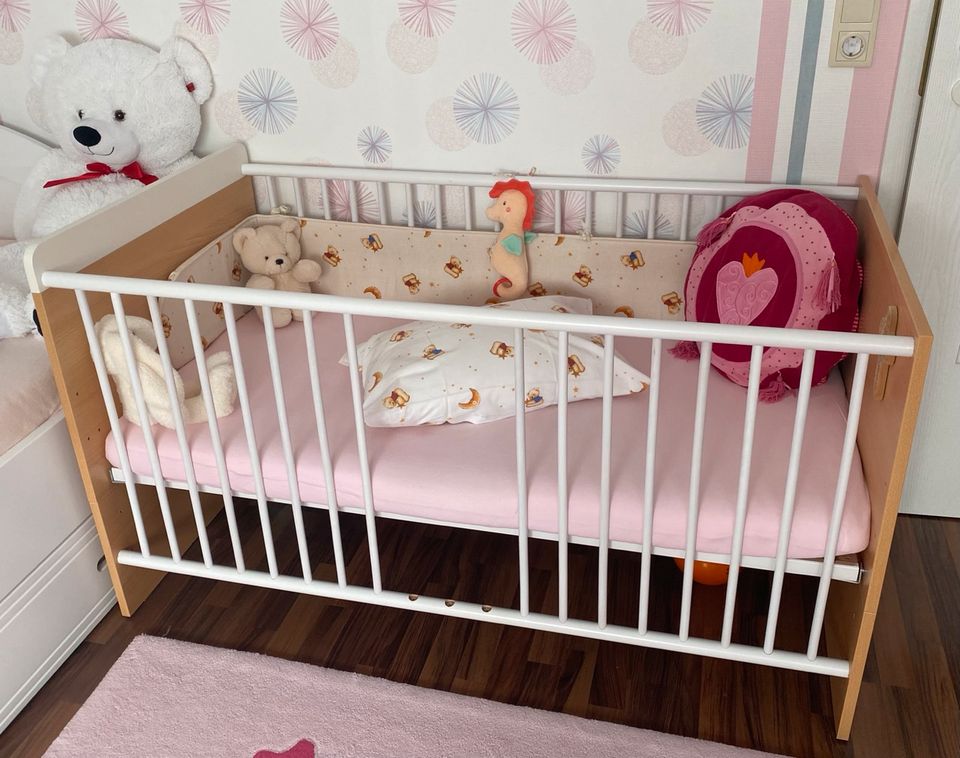 Baby-Kinder-Bett in Sulzbach a. Main