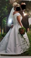 Brautkleid Creme mit Schleppe  Gr 44/46 Nordrhein-Westfalen - Langenfeld Vorschau