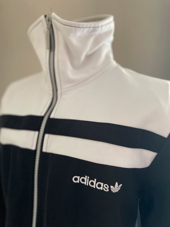 Adidas original Jacke Trainingsjacke schwarz weiß Gr. M in Dresden