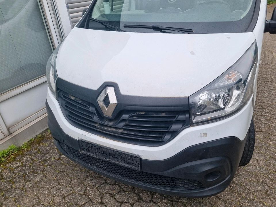 Renault Trafic III 3 Schlachtfest Ersatzteile Ausschlachten in Westerwalsede