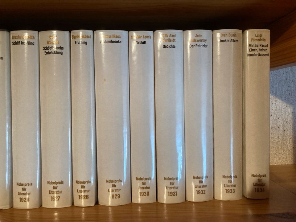 Zu verschenken! Bücherserie Nobelpreis für Literatur 1901-1970 in Ingelheim am Rhein