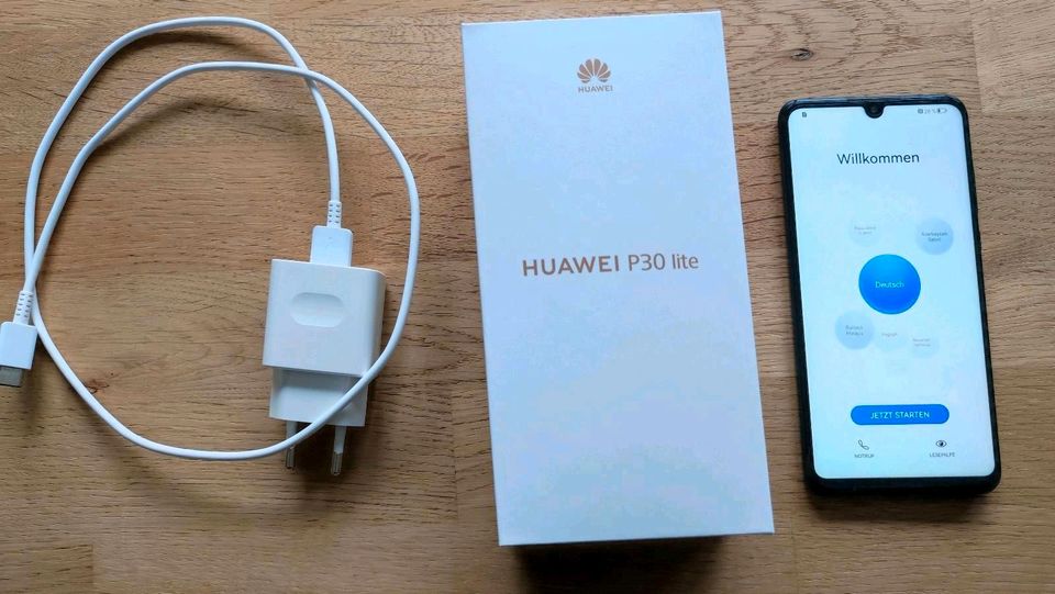 Huawei P30 Lite Handy schwarz mit Zubehör in Durbach