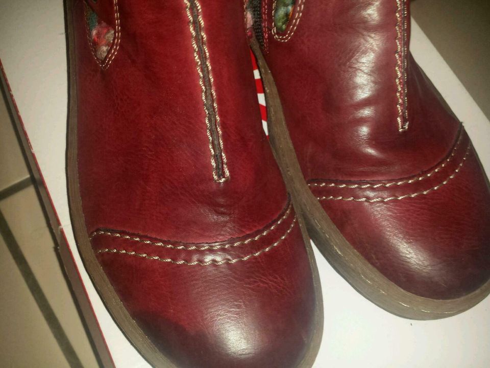 *Reserv* Rieker Boots rot bunt Strick,Lammfell, Gr.39, Neuw in Saarbrücken