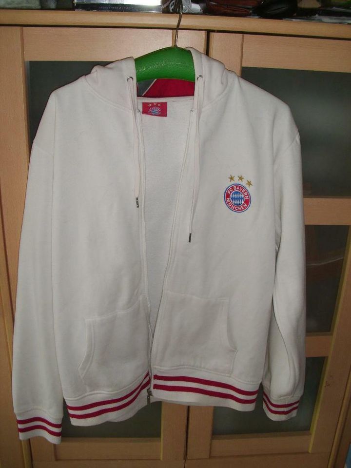 FC Bayern München Sweatjacke in Bad Driburg