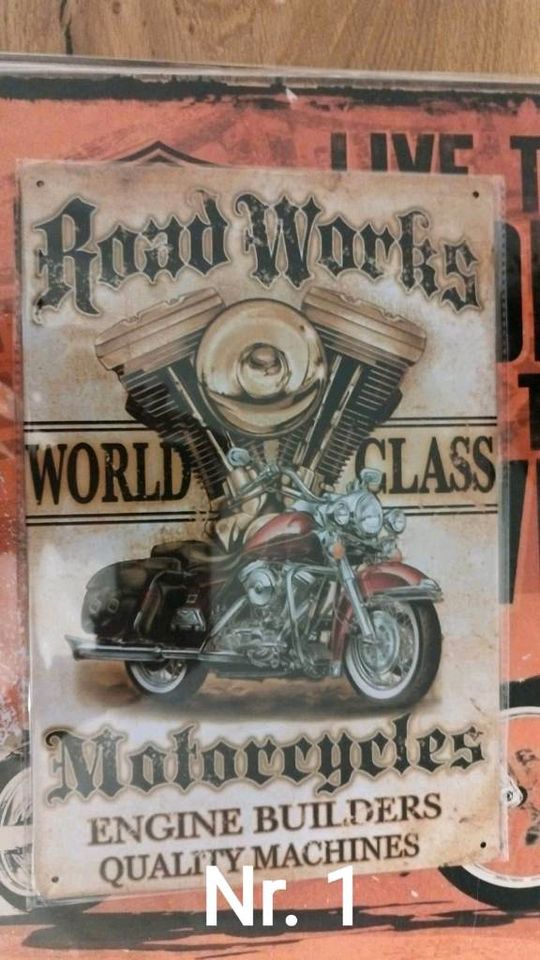 verschiedene Blechschilder - Motorrad Harley, Indian, Route 66 in Barbing