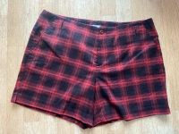 Shorts kurze Hose kariert rot schwarz Größe 42 Niedersachsen - Burgdorf Vorschau