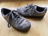 Puma Sneaker softfoam+ grau samtig Gr. 38 Baden-Württemberg - Endingen Vorschau