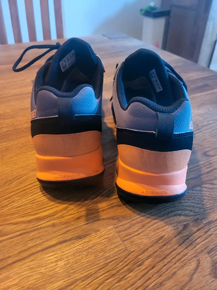 Adidas Terrex 38 schwarz/orange in Berlin