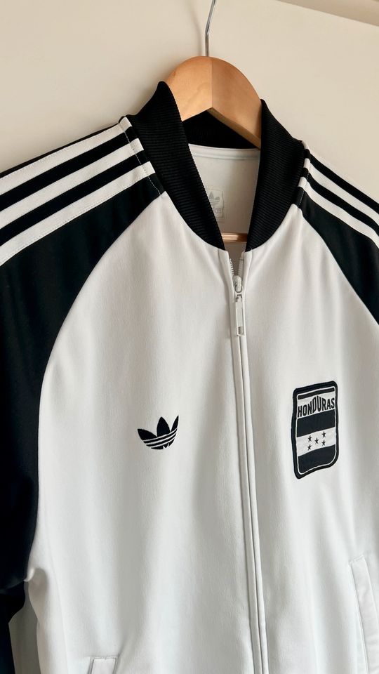 ADIDAS Trainingsjacke HONDURAS Limited Edition Gr. M, in Troisdorf